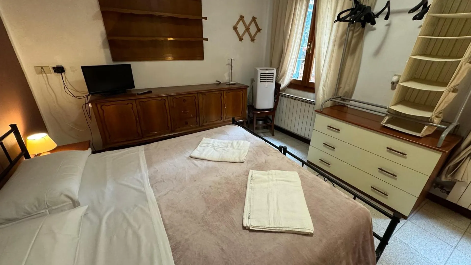 Venice 4 Stars Guest house